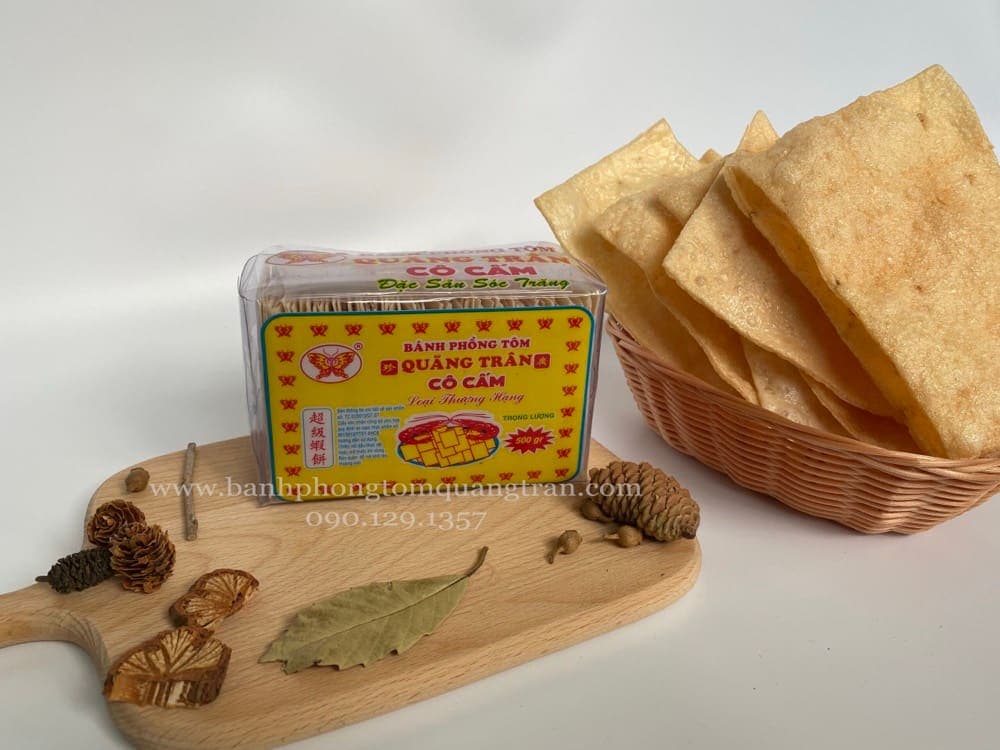 Hộp bánh phồng tôm Quãng Trân Cô Cấm loại thượng hạng 50% tôm, trọng lượng 500 gram